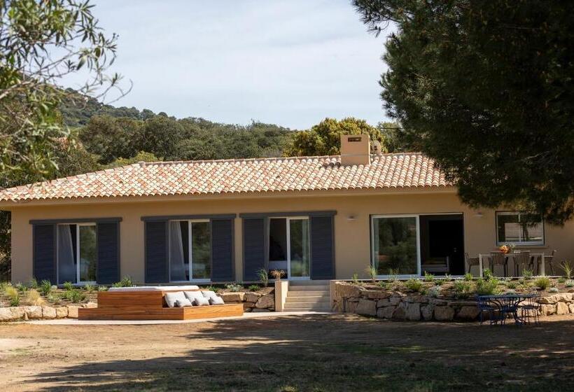 Вилла 3 Спальни, Hôtel Les Lentisques