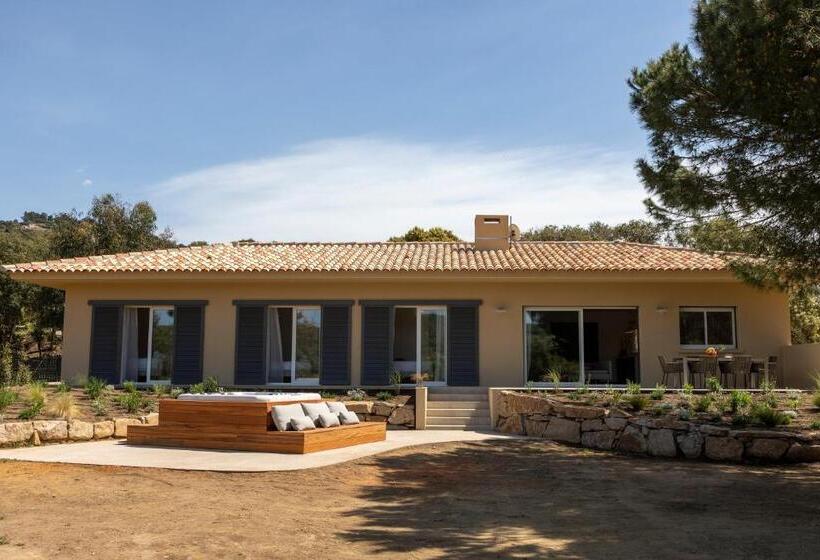 Вилла 3 Спальни, Hôtel Les Lentisques