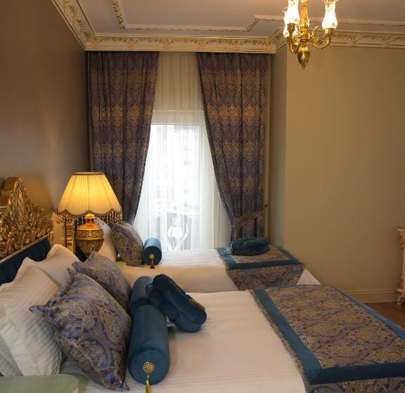 اتاق استاندارد سه نفره, İstasyon