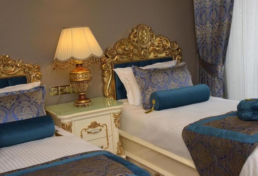 اتاق استاندارد سه نفره, İstasyon