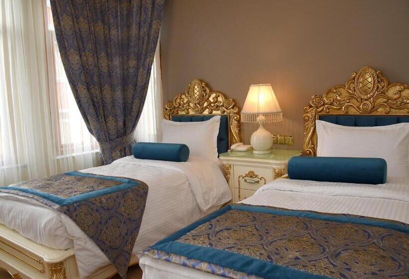 اتاق استاندارد سه نفره, İstasyon