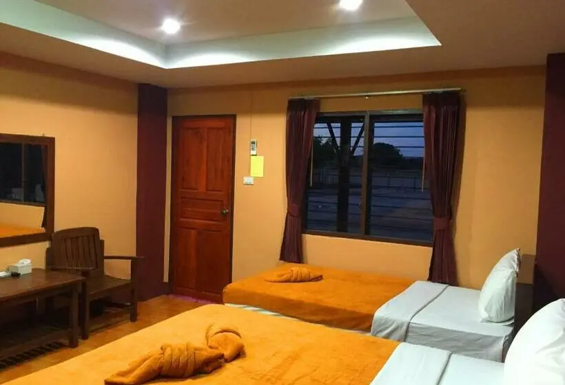 トリプルクラシックルーム, Khwanruen Fishing Resort
