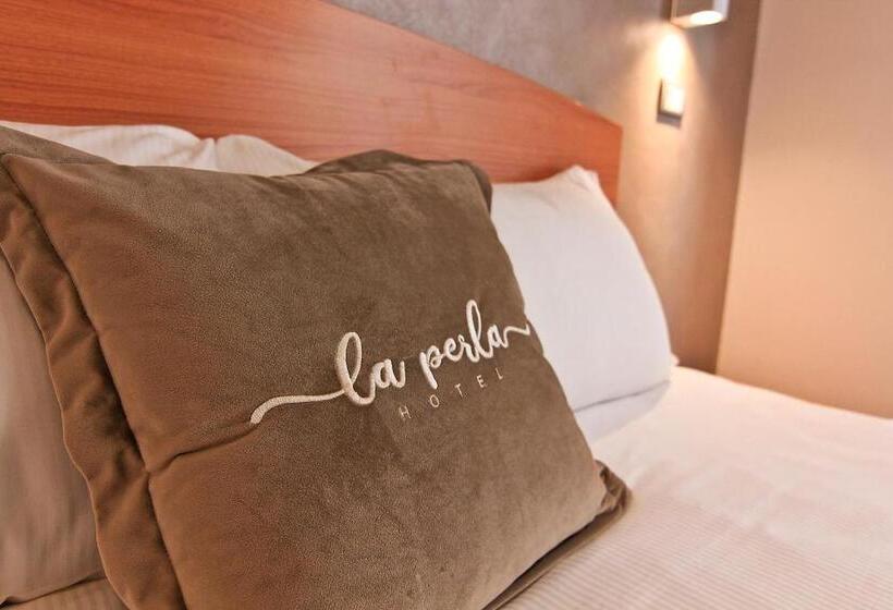 スタンダードトリプルルーム, La Perla