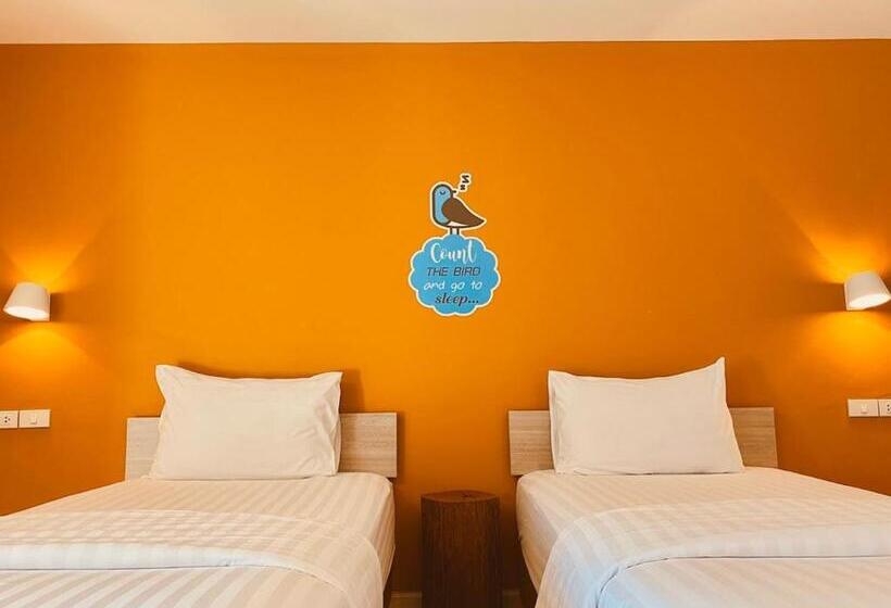 غرفة قياسية مزوَّدة بشُرفة, Letana