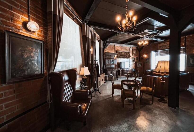 جناح ديلوكس سرير كينج, Letana