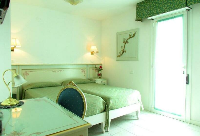 غرفة قياسية مزوَّدة بتراس, Oasi