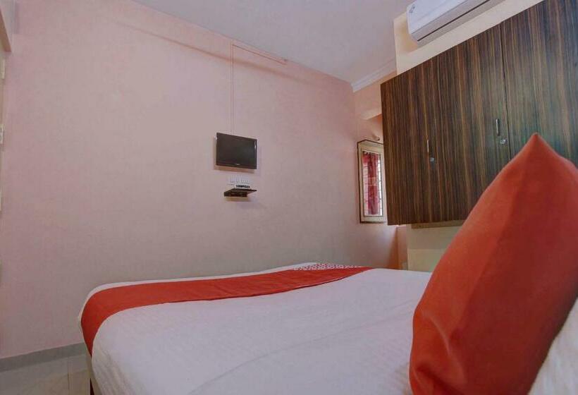 Triple Classic Room, O Blue Inn