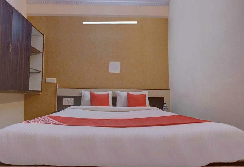 Triple Classic Room, O Blue Inn