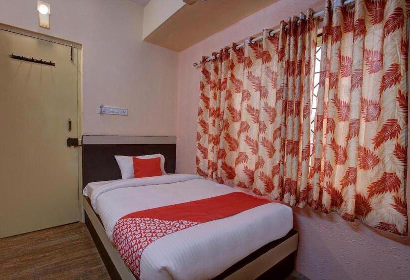 Single Basic Room, O Blue Inn