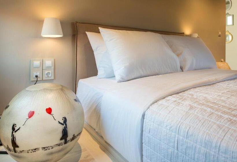 סוויטה, The Secret Boutique