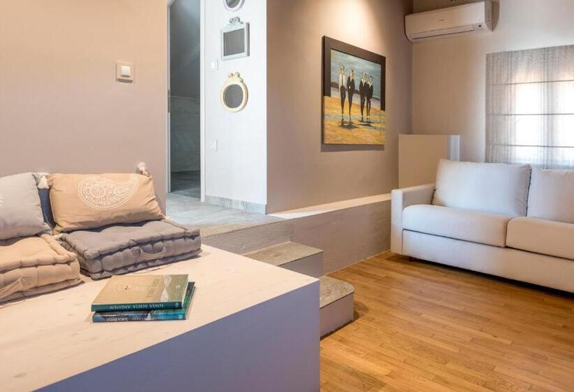 סוויטה, The Secret Boutique