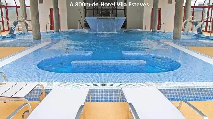 Perhehuone, Vila Esteves