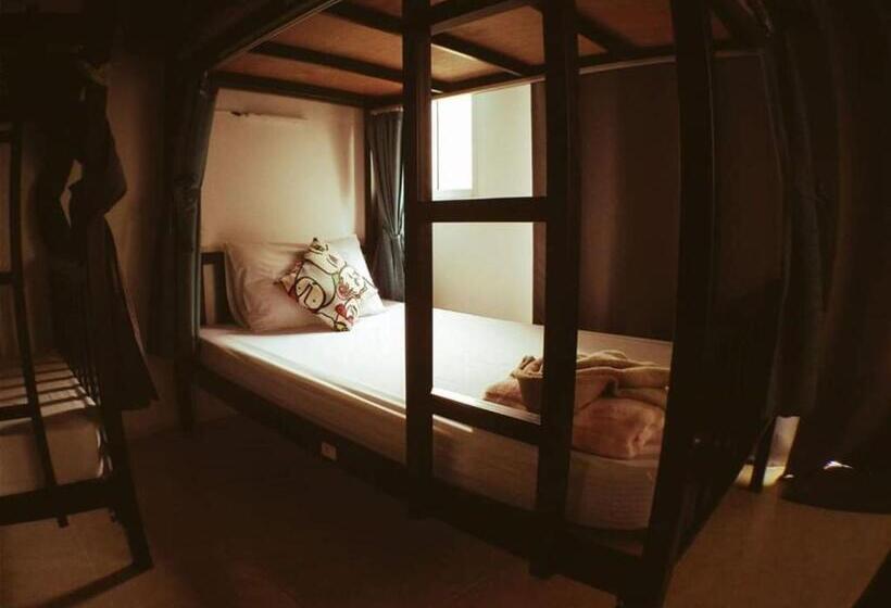 تختخواب در اتاق مشترک, K Bunk Hostel