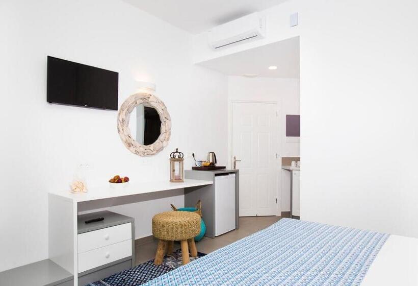 マウンテンビュースタンダードルーム, Lindos Portes Suites   Adults Only