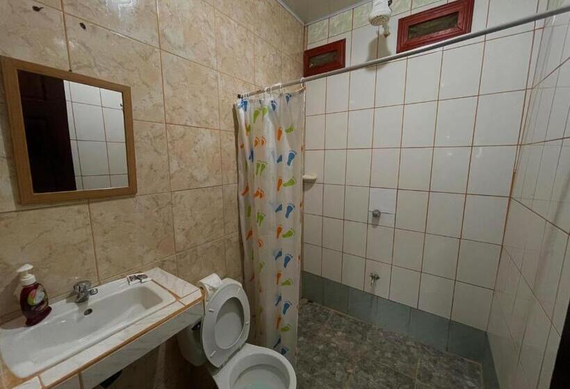 חדר סטנדרט לארבעה, Los Amigos Jungle Hotel Tortuguero