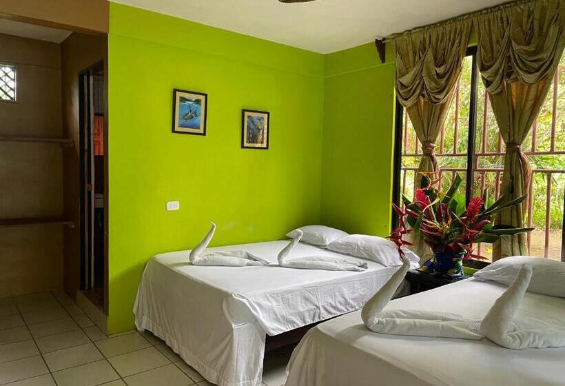 חדר סטנדרט לשלושה, Los Amigos Jungle Hotel Tortuguero