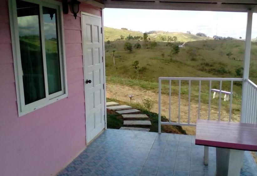 اتاق استاندارد با چشمانداز کوهستان, Lovely Farm