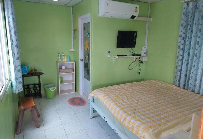 اتاق استاندارد با چشمانداز کوهستان, Lovely Farm