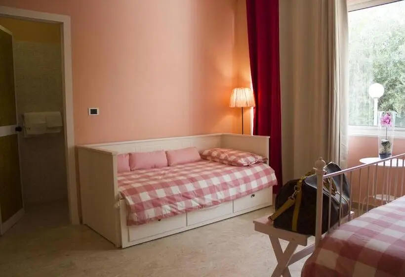 スタンダードトリプルルーム, La Maison Delle Terme