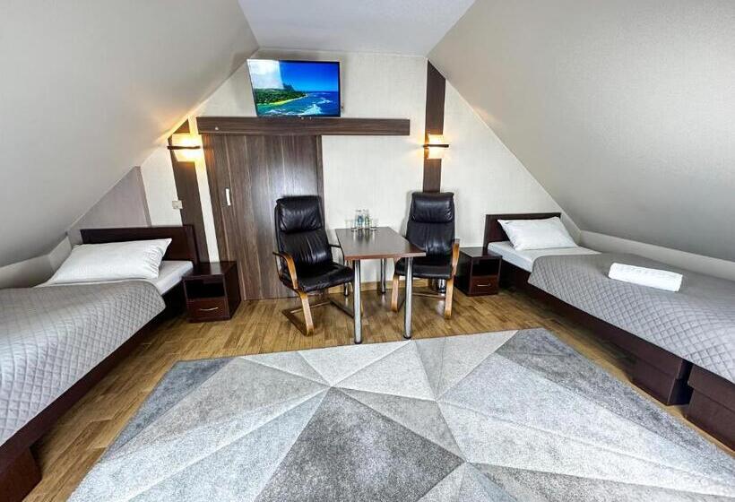 اتاق استاندارد چهار تخته, Mieszko