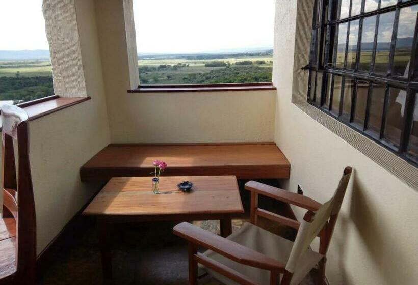 اتاق استاندارد با تخت بزرگ, Mwanzo Lodge