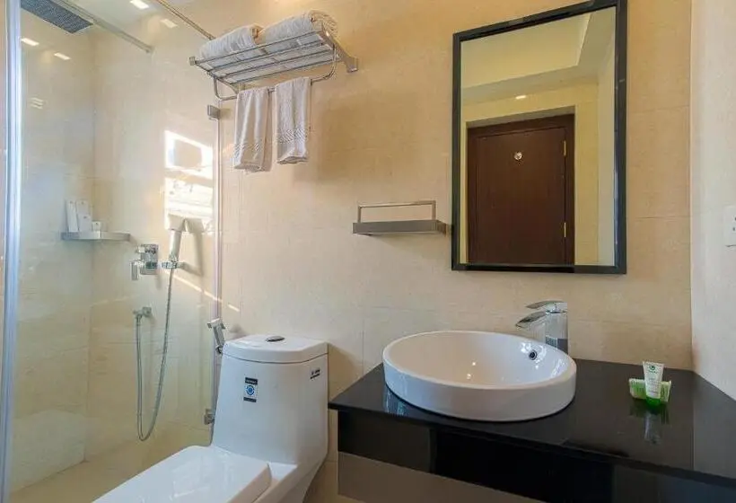 Chambre Deluxe, Treebo Vedanta