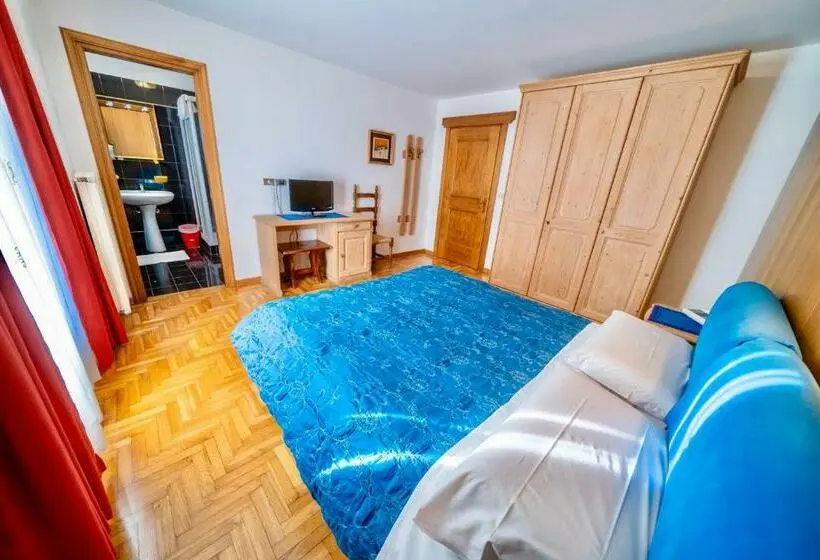 Habitació Estàndard, Valgioconda