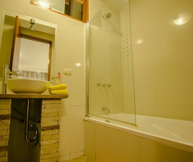 豪华房间, Wayta Inn