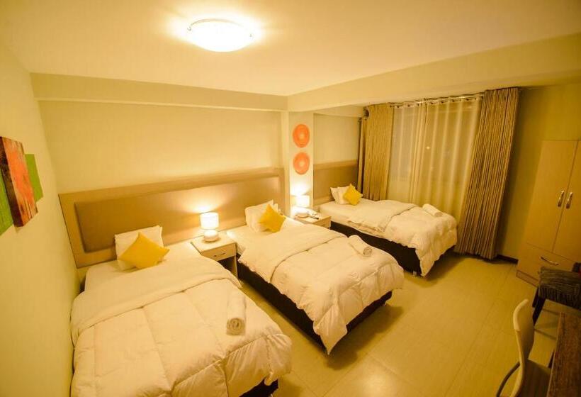 豪华三人间, Wayta Inn