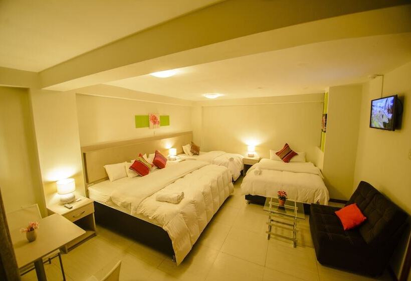 四人豪华间, Wayta Inn