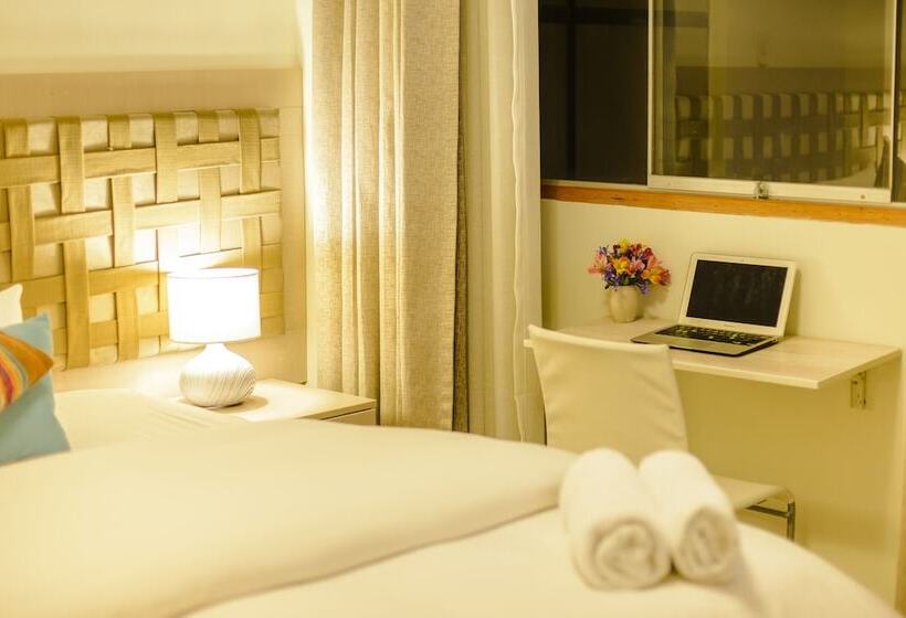 豪华单人间, Wayta Inn