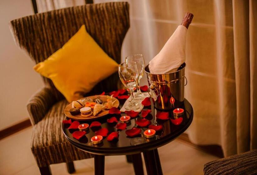 小型套房, Wayta Inn