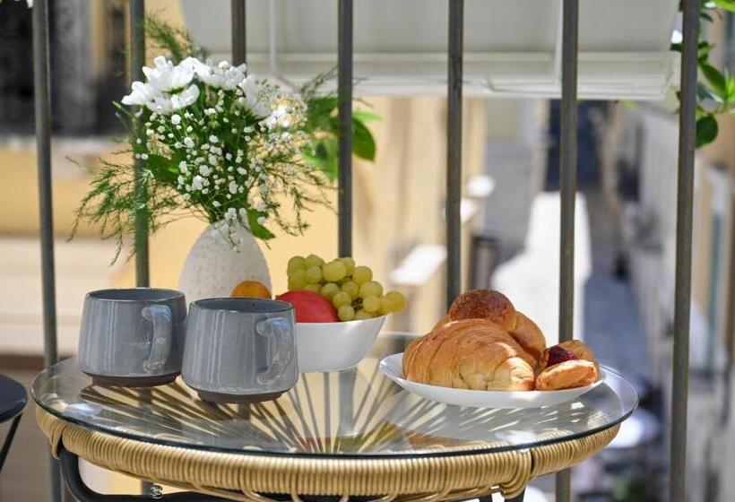 غرفة ديلوكس ثلاثية, 42 Zanardelli B&b