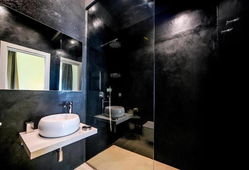 غرفة ديلوكس ثلاثية, 42 Zanardelli B&b