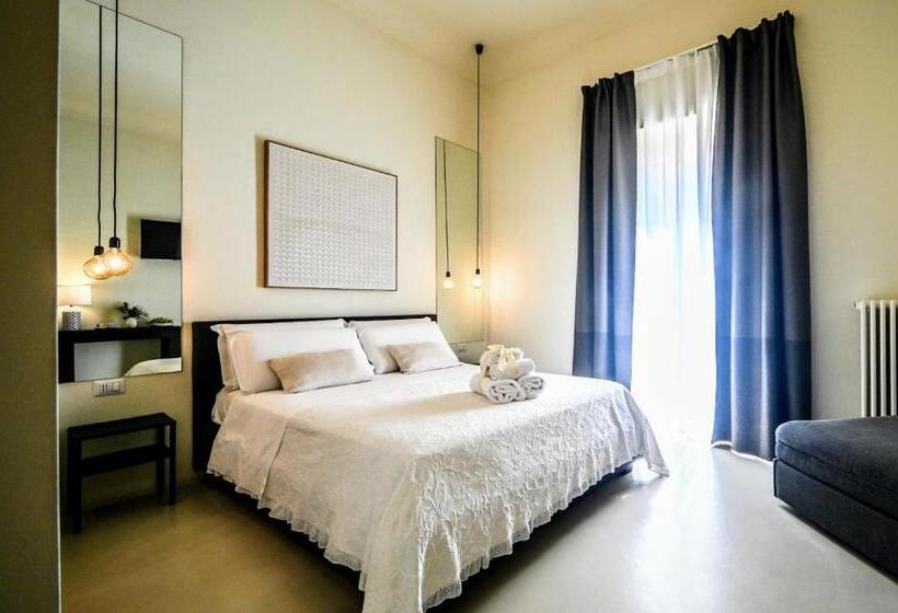 غرفة ديلوكس ثلاثية, 42 Zanardelli B&b