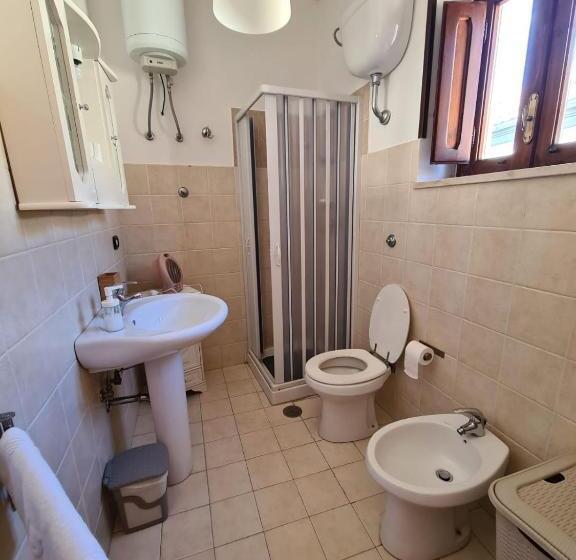 חדר סטנדרט לשלושה, B&b Genti Delle Alture