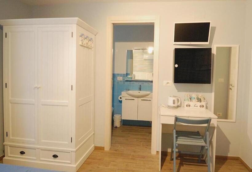 غرفة قياسية ثلاثية, B&b Incanto Sotto Il Mare