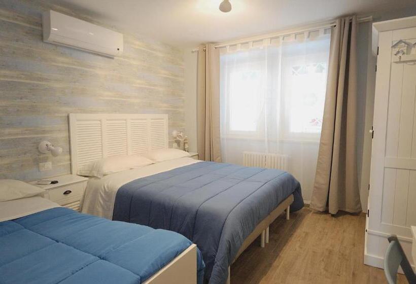 غرفة قياسية ثلاثية, B&b Incanto Sotto Il Mare