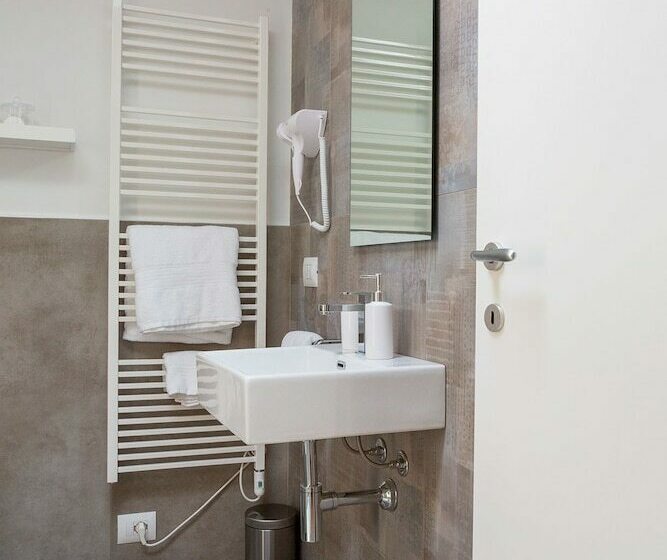 Номер Стандарт, Cascina San Martino