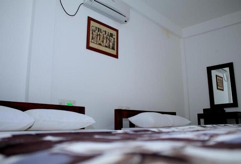 Quarto Familiar, Seasons Villa Sigiriya, Sri Lanka