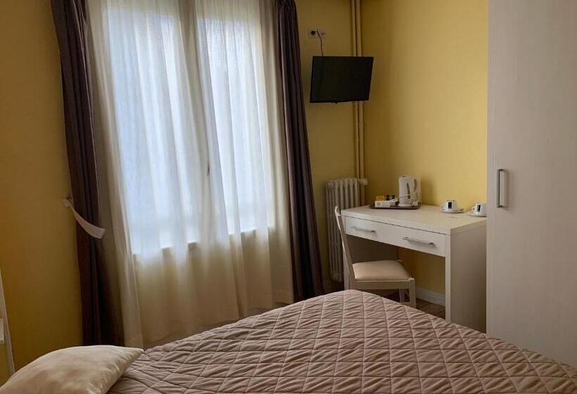 スタンダードルーム, Au Vieux Puits