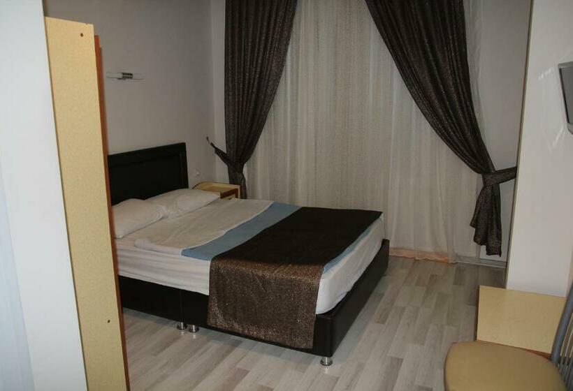 اتاق استاندارد یک نفره, Dostlar