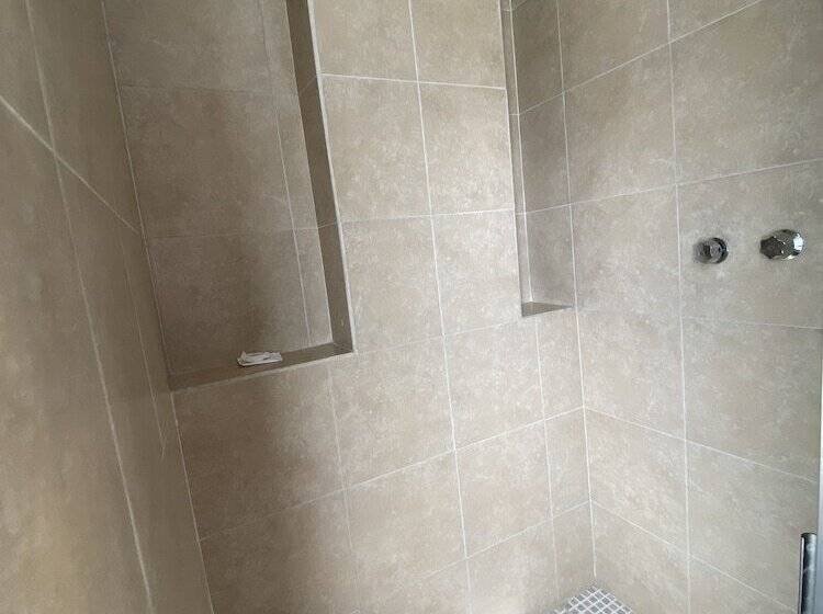 Quarto Deluxe, Gandag