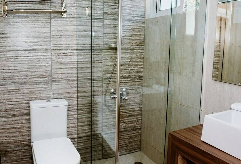 デラックスルーム, Hoja De Parra