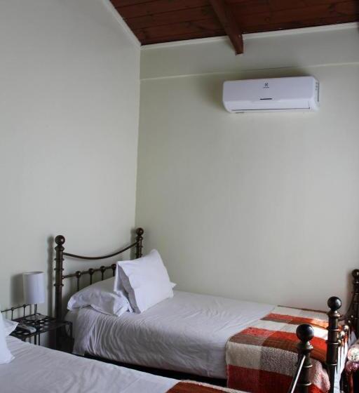 スタンダードルーム, Hoja De Parra