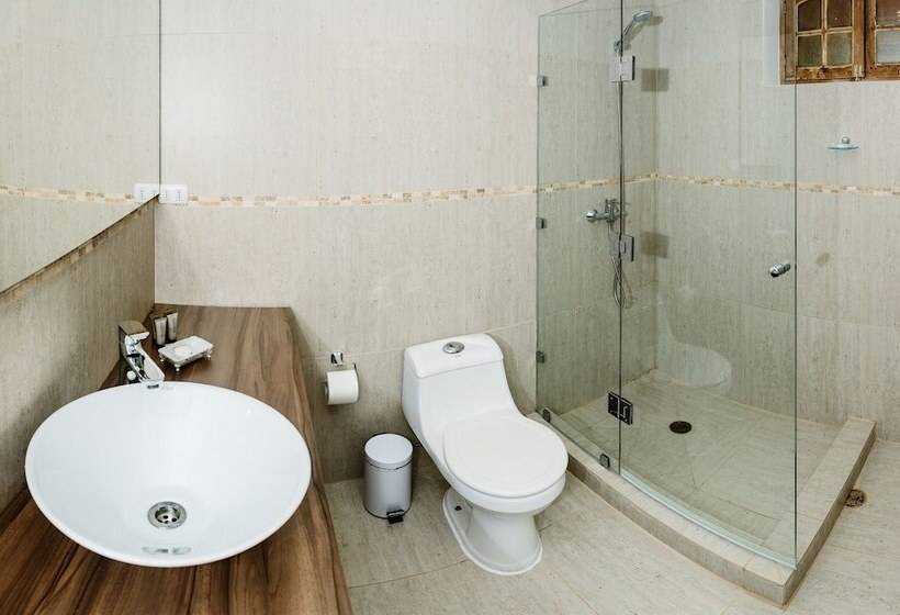 デラックスルーム, Hoja De Parra