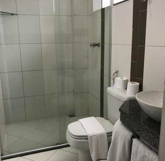 غرفة قياسية, Master