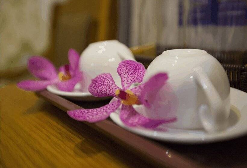 اتاق خانوادگی, New Space Hotel Airport