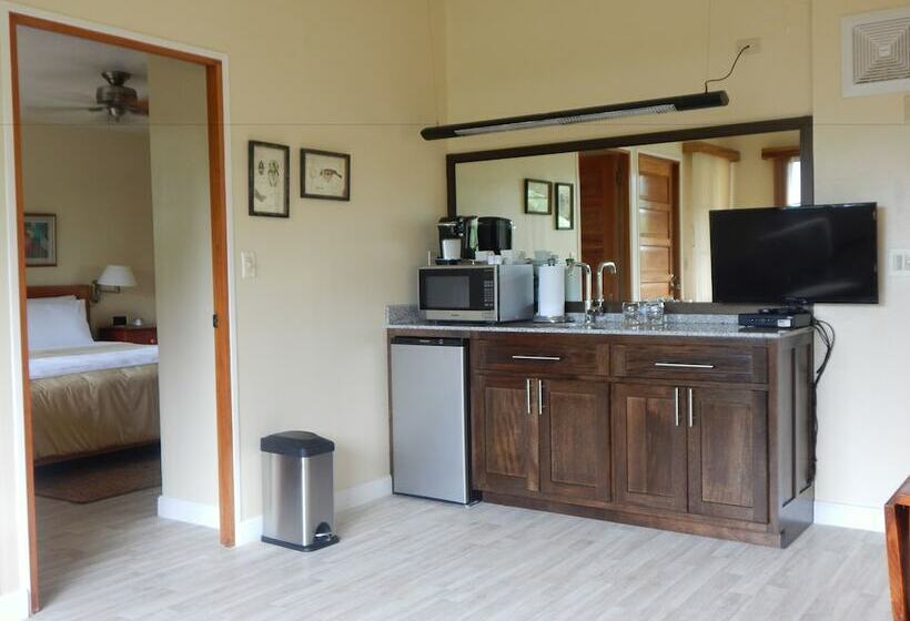 بانگلوی لوکس, Coffee Estate Inn