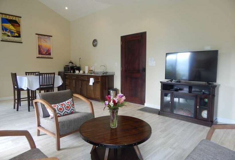 بانگلوی استاندارد 2 خوابه, Coffee Estate Inn